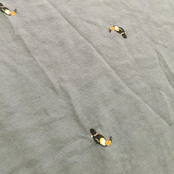 Old Navy Bird Shirt - Picture 4 of 11